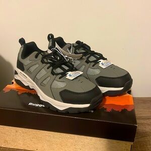 Skechers Shoes 9.5 Gray Outdoor Sport Memory Foam men